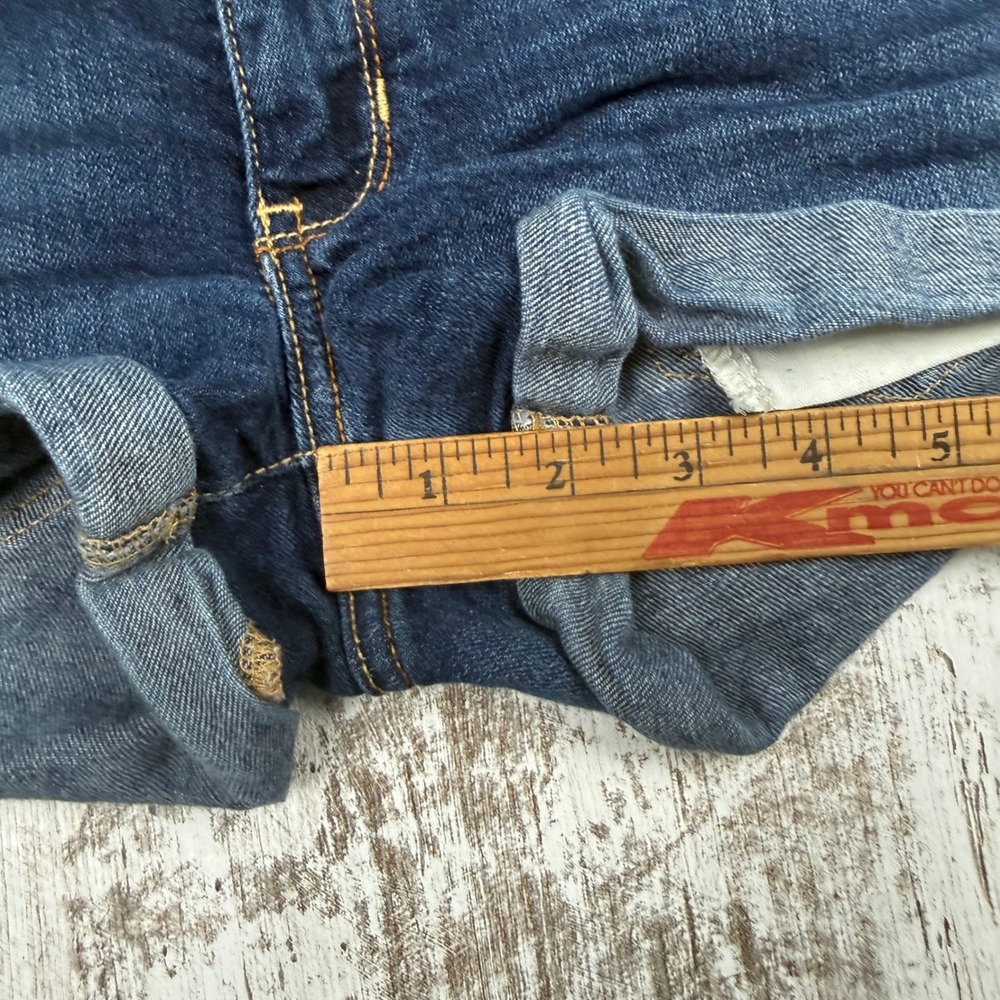 VTG Y2K Hollister Ultra Low Rise Cuffed Denim Mini Micro Shorts Size 1 W25 - Picture 8 of 9